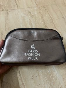 new Loreal Paris Fashion Week Cosmetic Pouch