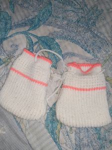 White Knitted Sweater With Socks