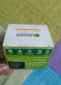 Garnier Cream (Bright Complete)