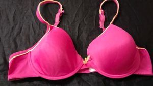 Set of 2 Padded Bras Victor and preety cat