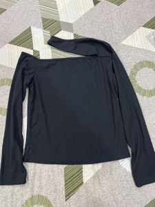 Black Ribbed One-Shoulder Top