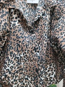 leopard print shirt ( women)