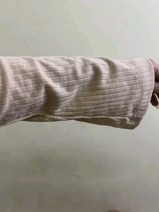 Ribbed Lettuce Edge Long Sleeve Top