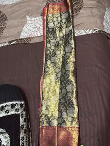 Paithani Golden Saree With Tag