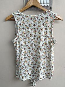 Cute Floral Tie-Front Tank Top