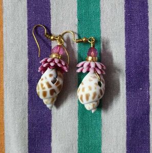 Pearl Necklace &amp; Shell Earrings Set