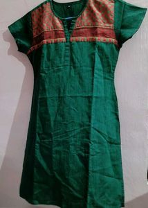Green Kurta with Decorative Neckline