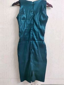 Emerald Ruched Bodycon Dress