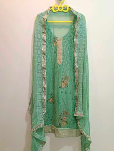 Elegant mat sequence embroidery Green Floral Salwa