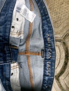 American Eagle Distressed Blue Jeans