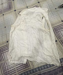 Classic White Sleeveless Button-Up Top