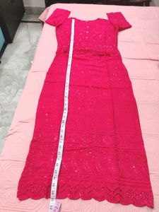 Vibrant  Embroidered Kurta🌸