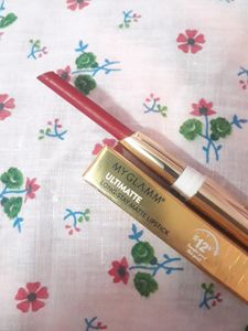 Myglamm Ultimate Long Stay Matte Lipstick Bombshel