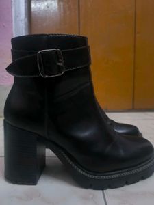 Chunky Heel Black Boots with Buckle