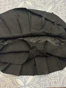 black tennis skort