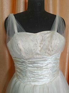 Elegant White Tulle Party Dress