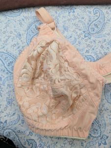 Comfortable Peach Lace Bra