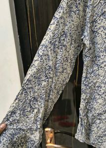 Patterned Long Sleeve Blouse