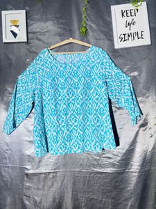 Blue &amp; White Patterned Long Sleeve Top