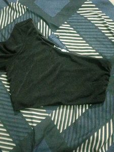 black One-Shoulder Shiny Crop Top (Medium Size) ✨