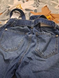 Wide Leg Denim Jeans with Belt