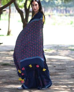 Elegant Navy Blue Saree with Dragonfly Print