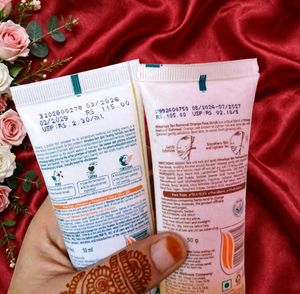 Himalaya Face Wash &amp; Scrub Set