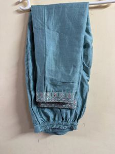 Beautiful Teal Embellished Kurta (sky blue)