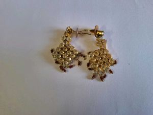 Beautiful Gold &amp; Crystal Necklace Set
