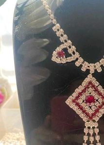 Sparkling Red and Silver Necklace Set