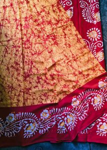 Elegant Chiffon Batik Print Saree