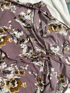 Chic Floral Print V-Neck Dress