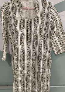 White Batik Printed Kurta