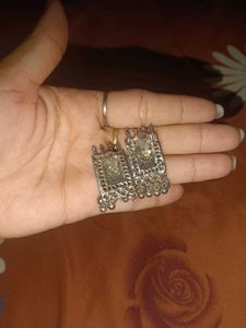 elegant jhumka