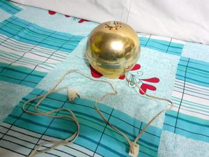 Fountain Light Vintage Rotating Decor Globe Lamp