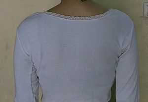 Cute Lace Trim Long Sleeve Crop Top