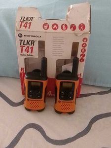 Motorola TLKR T41 Walkie-Talkies (Pair)