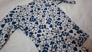 Cute Floral Print Top (Freebies Included🎊☑️)