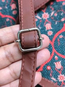 Zouk Shoulder Bag