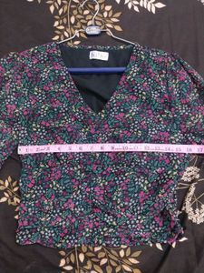Floral Print Ruched V-Neck Top