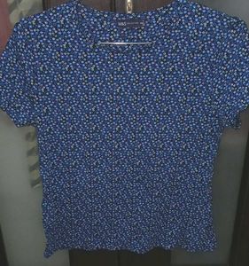 Chic Blue Floral Print Top