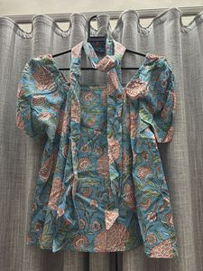 TAAVI S Blue Floral Print Top with scraf