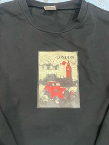 Black London Graphic Cropped Sweatshirt