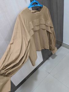 Stylish Women Crop Top with Long Puffy Sleeves