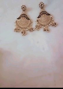 Elegant Pearl & Crystal Ear Cuff