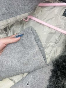 Stylish Grey Cropped Jacket with Fur Collar