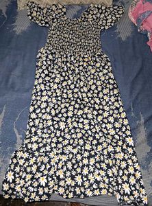 Chic Daisy Print Midi Dress