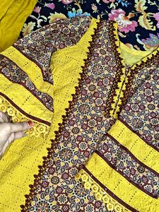 Chikankari Suit 💛