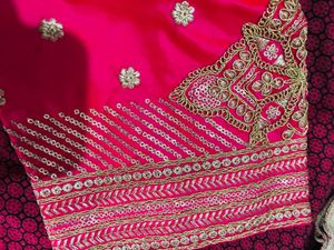 Vibrant Pink Embroidered Blouse🎀💞