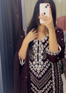 Elegant Embroidered Kurta Set with Dupatta